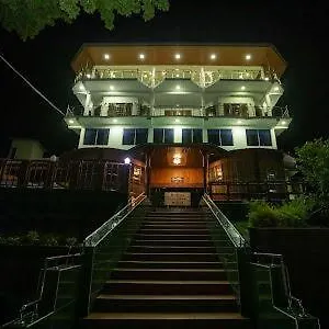 https://delma-mount-view.kandyhotelsnow.com